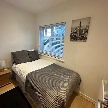 Charming 3-Bed Home Minutes From City Centre 노팅엄 외부 사진