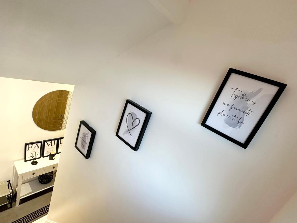 Charming 3-Bed Home Minutes From City Centre 노팅엄 외부 사진