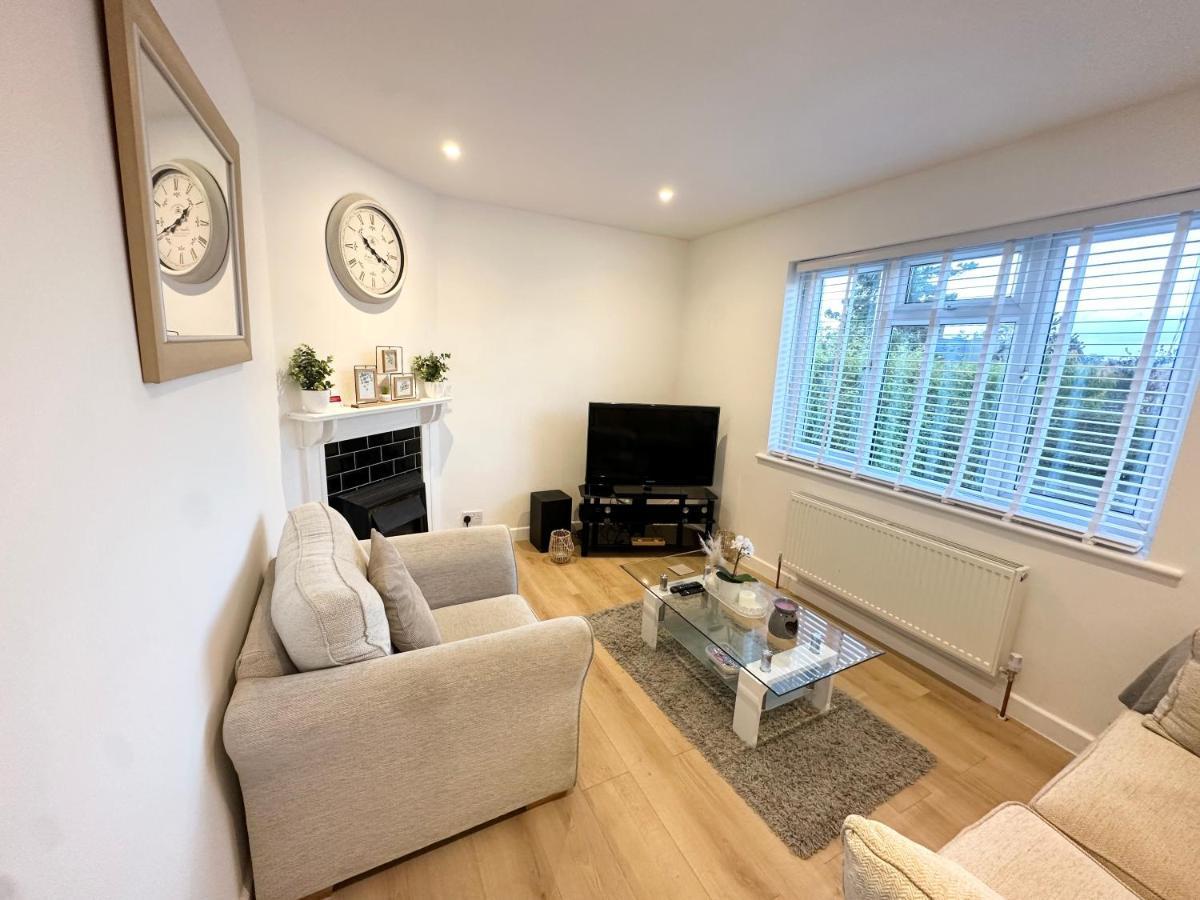 Charming 3-Bed Home Minutes From City Centre 노팅엄 외부 사진