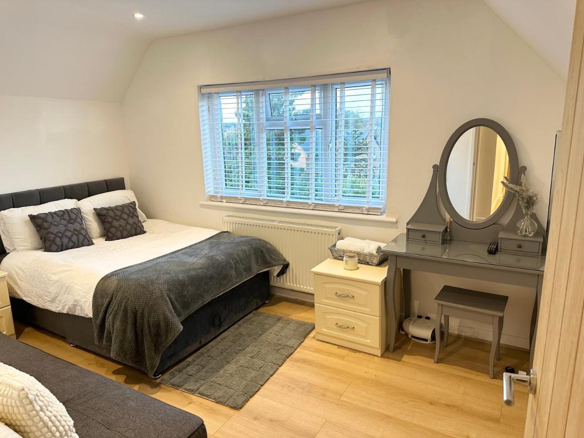 Charming 3-Bed Home Minutes From City Centre 노팅엄 외부 사진