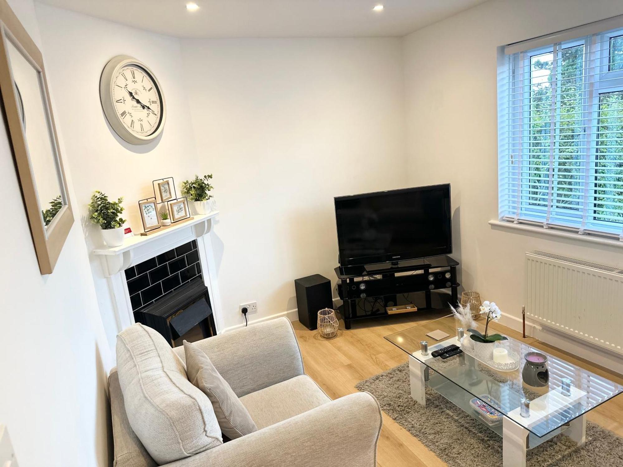 Charming 3-Bed Home Minutes From City Centre 노팅엄 외부 사진